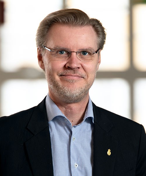 Niclas Härenstam, Kommunikationsdirektör. Porträtt på Niclas Härenstam